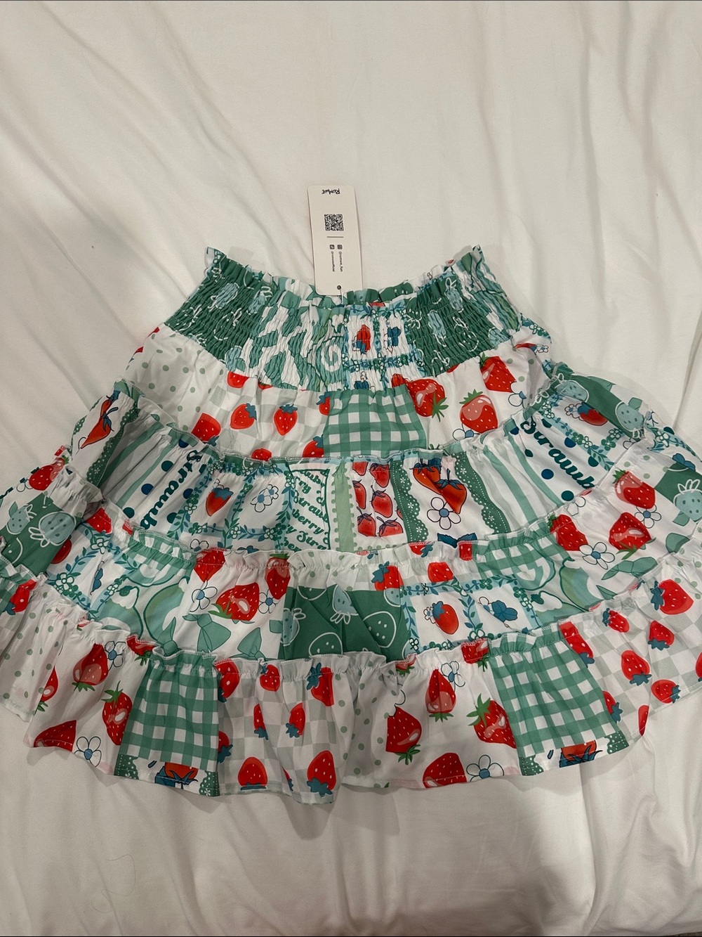 NWT Strawberry print skirt size small